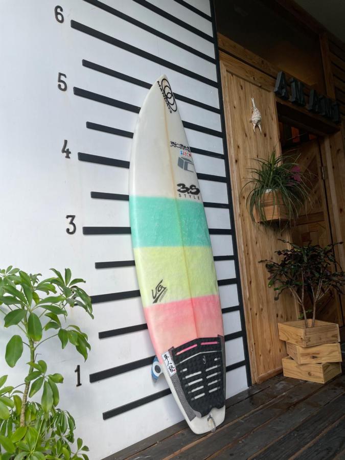 Auberge de jeunesse みーまん奄美 à Amami Extérieur photo