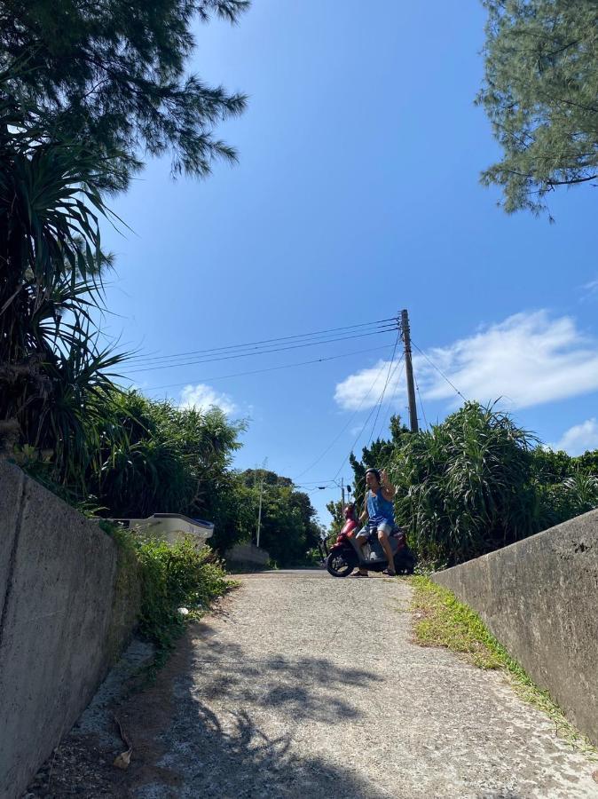 Auberge de jeunesse みーまん奄美 à Amami Extérieur photo